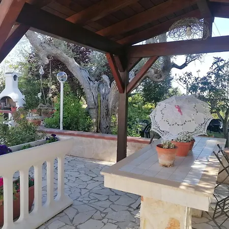 L'isola Felice E Trulli Sotto Le Stelle Bed & Breakfast Castellana Grotte
