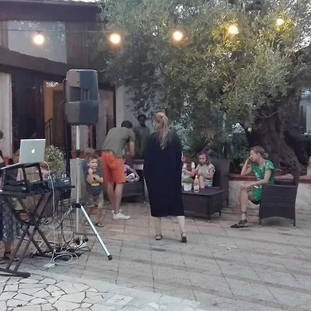 L'isola Felice E Trulli Sotto Le Stelle Castellana Grotte