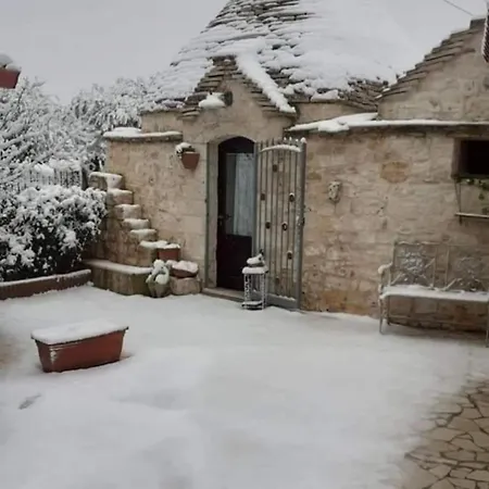 Bed & Breakfast L'isola Felice E Trulli Sotto Le Stelle 3*