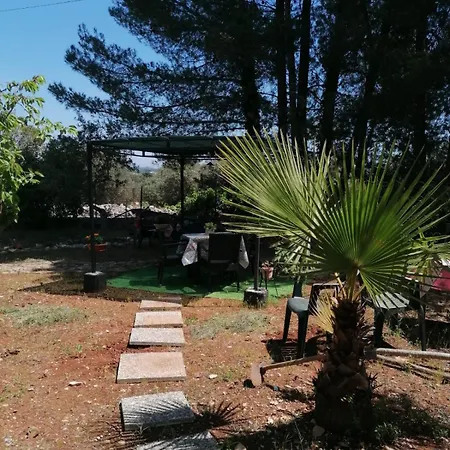 Bed & Breakfast L'isola Felice E Trulli Sotto Le Stelle